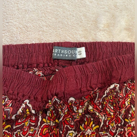 Earthbound Red Paisley Pants- Small - Picture 3 of 3